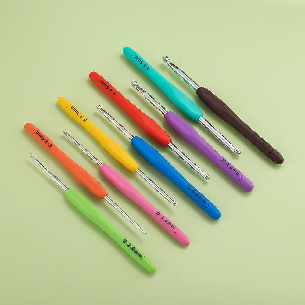Ergonomic Colorful Rubber Handle Crochet Hook